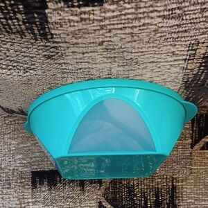 4/$60 New Blue & Clear Tupperware Bowl With Lid